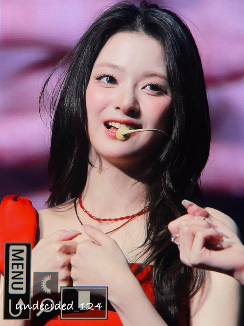 프로미스나인 (fromis_9) 이나경