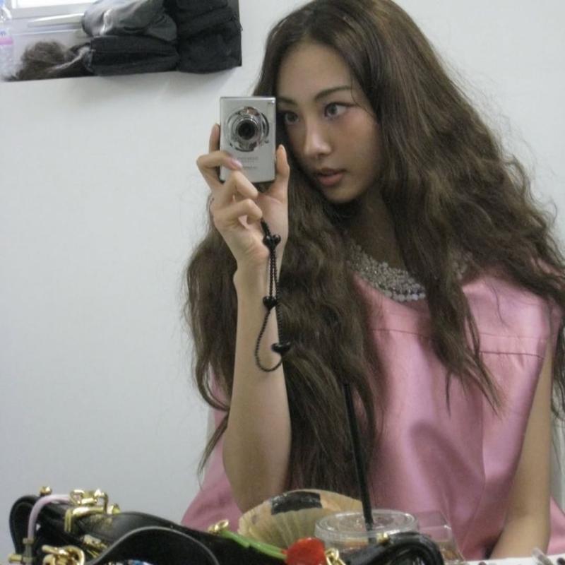 MEOVV (미야오) 가원