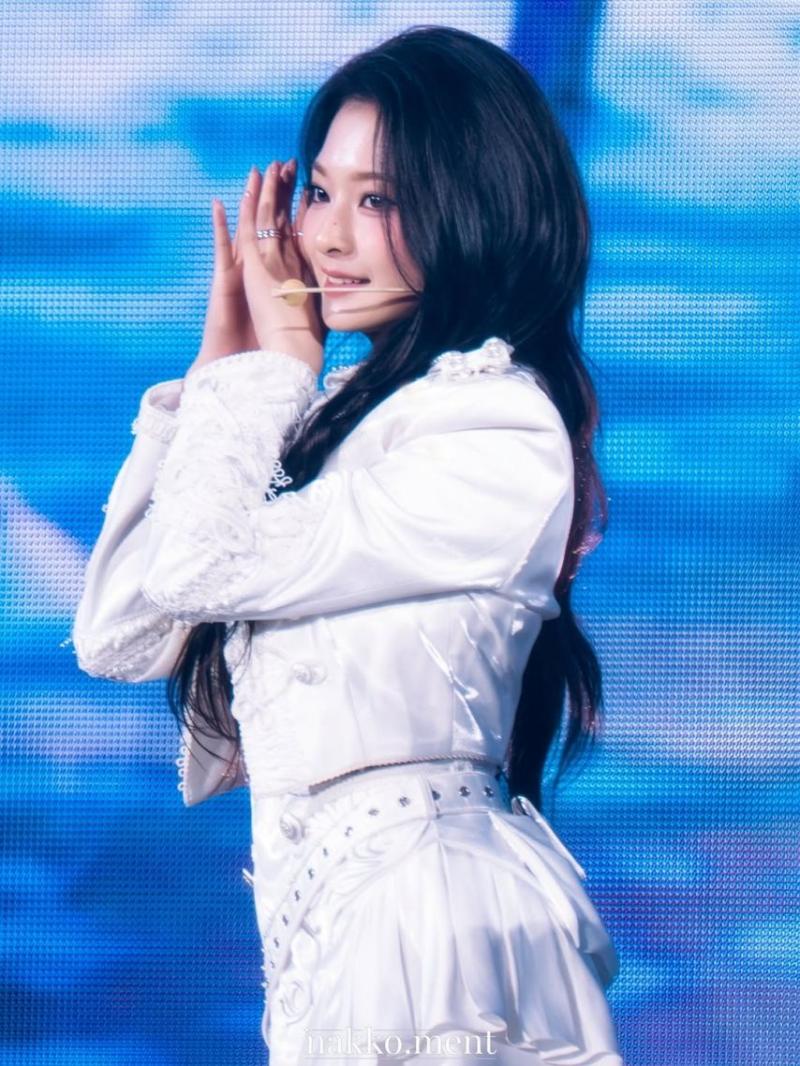 프로미스나인 (fromis_9) 이나경