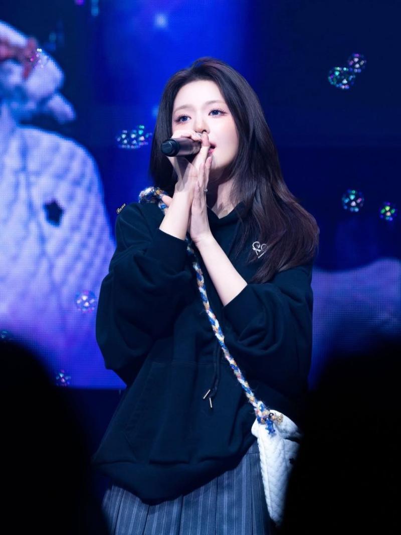 프로미스나인 (fromis_9) 이나경