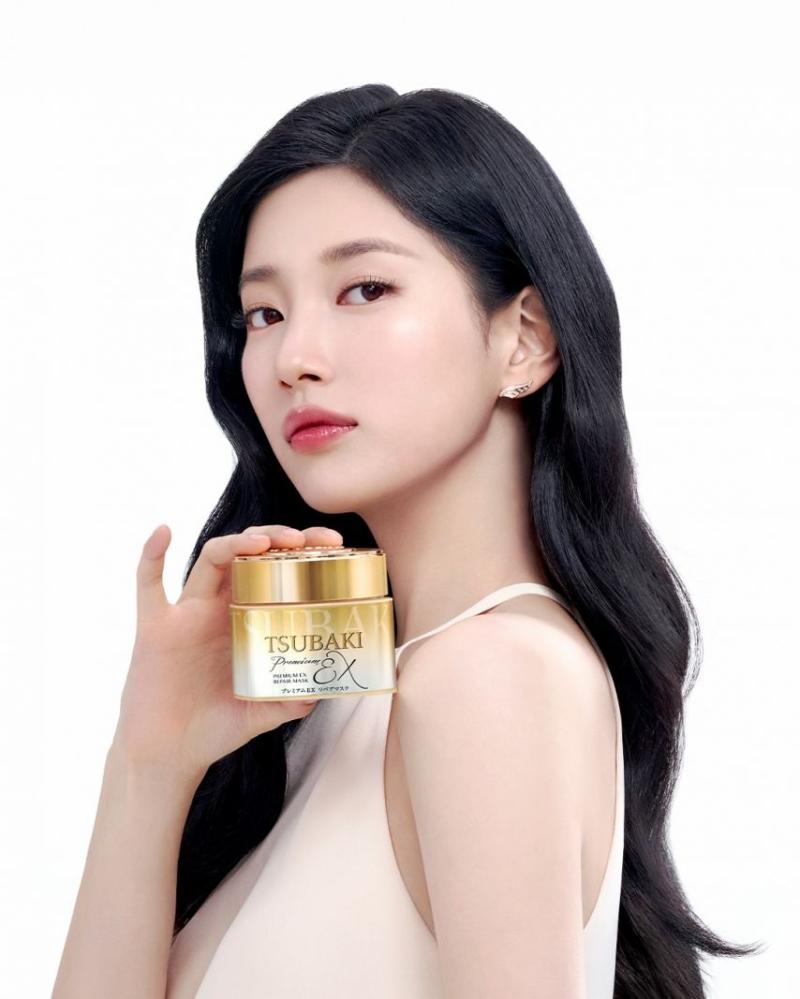 수지 GUESS/ Tsubaki