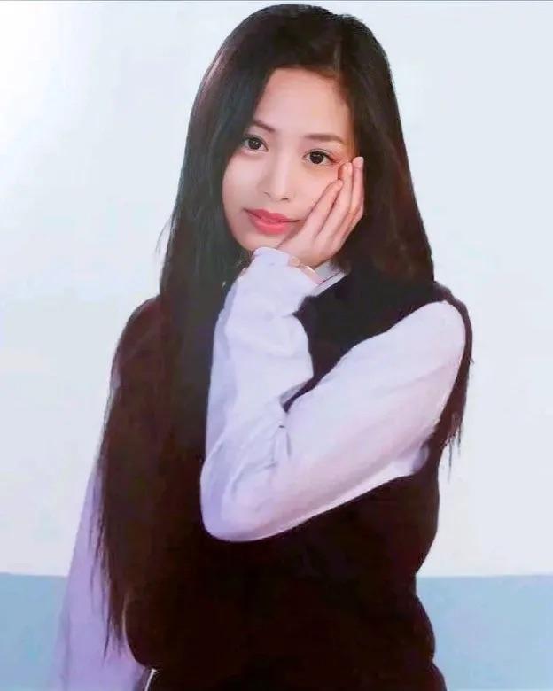 베이비몬스터 아현