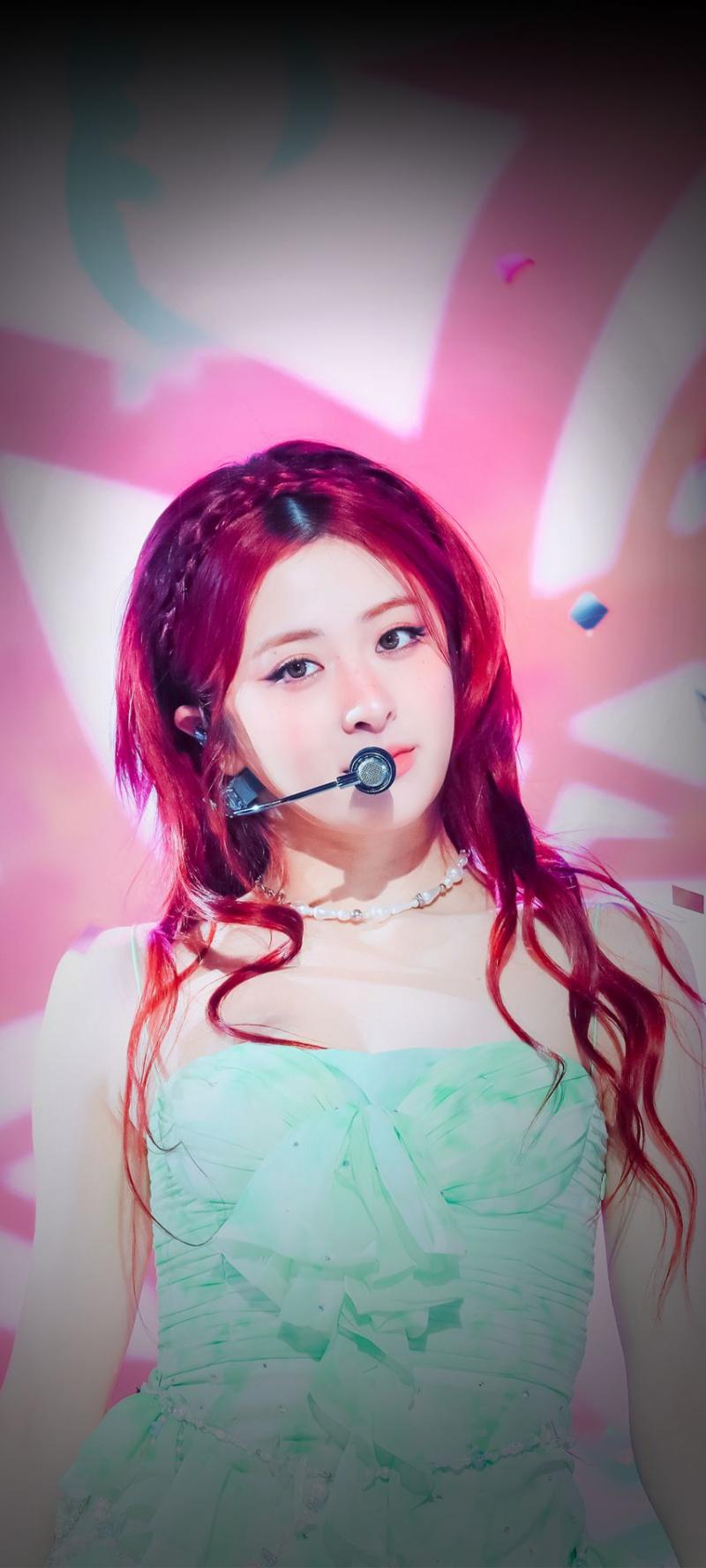 르세라핌 허윤진