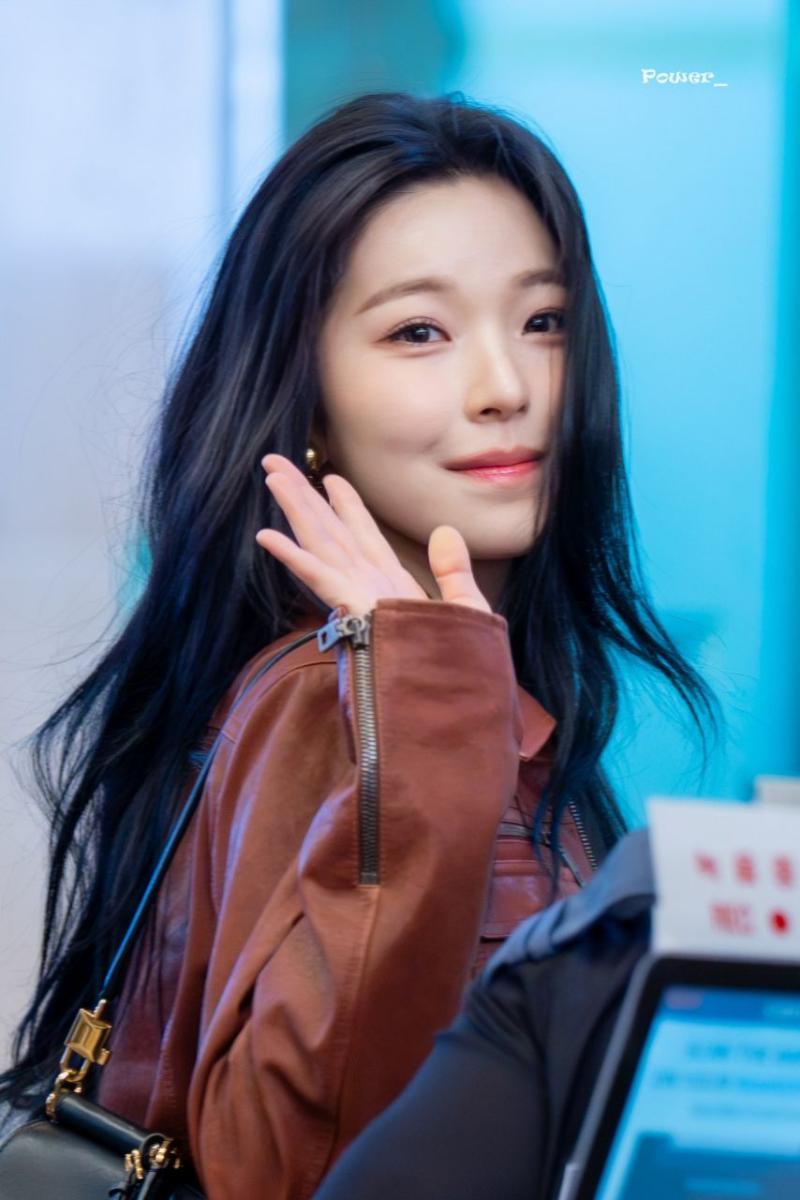 프로미스나인 백지헌
