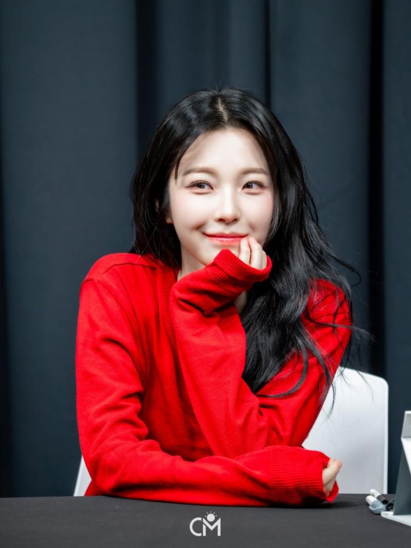 프로미스나인 백지헌