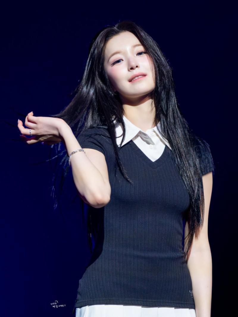 프로미스나인 백지헌