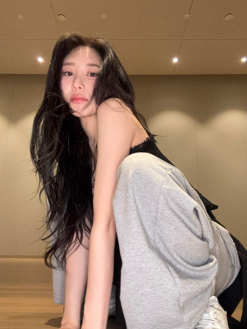 이채연