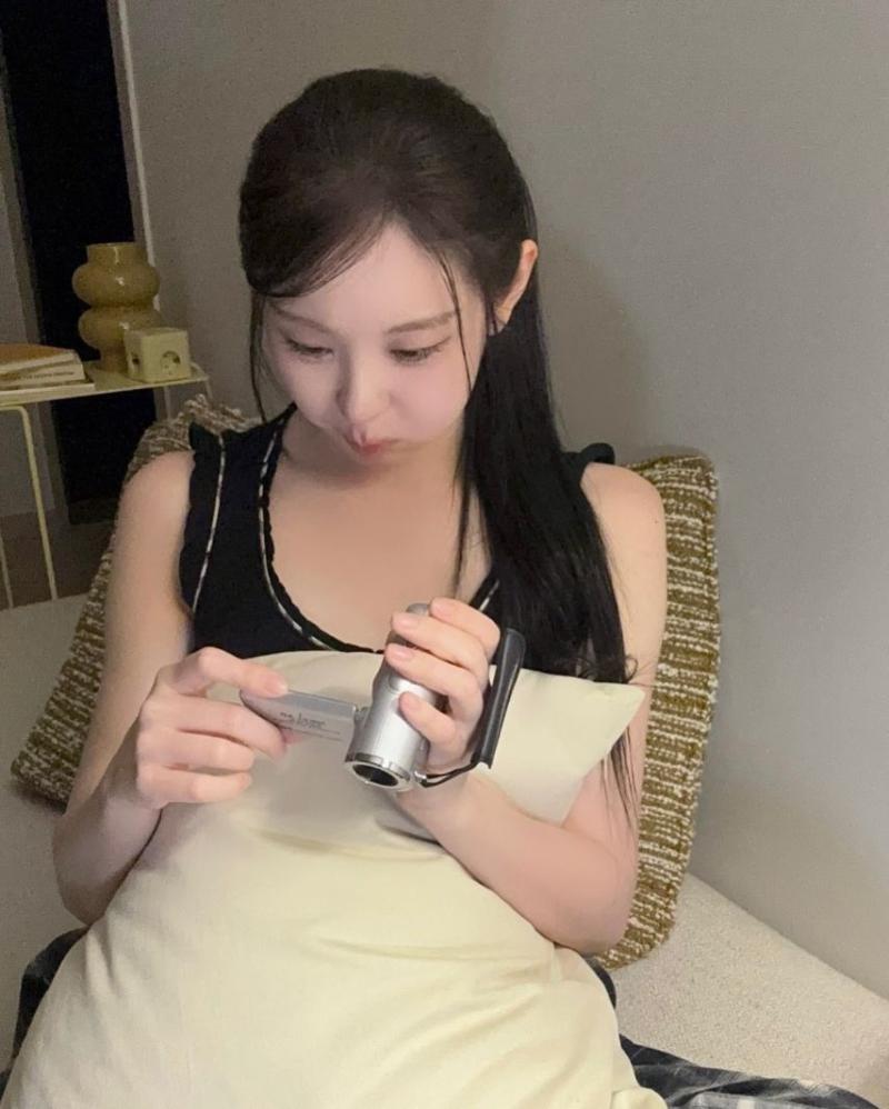 이채연
