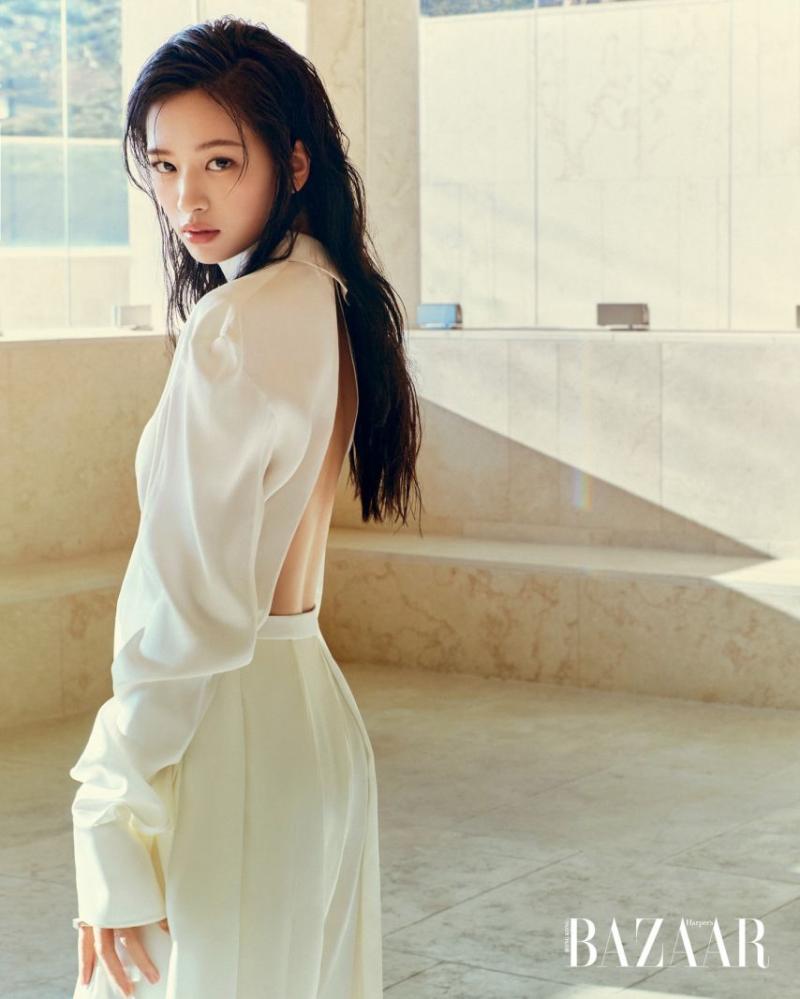 아이브 안유진 하퍼스바자