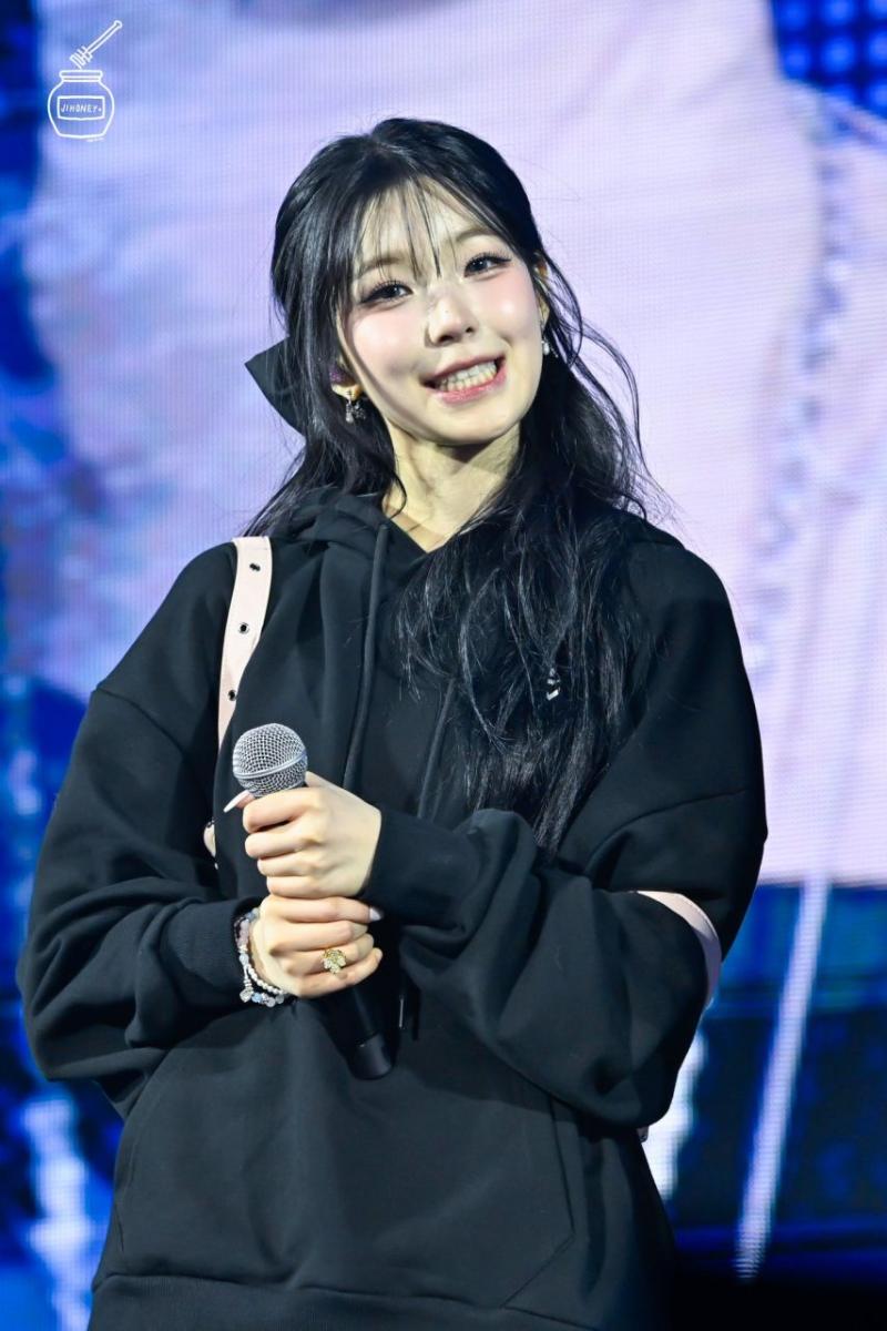 프로미스나인 백지헌