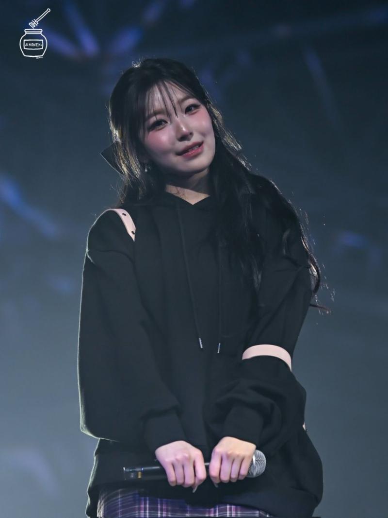 프로미스나인 백지헌