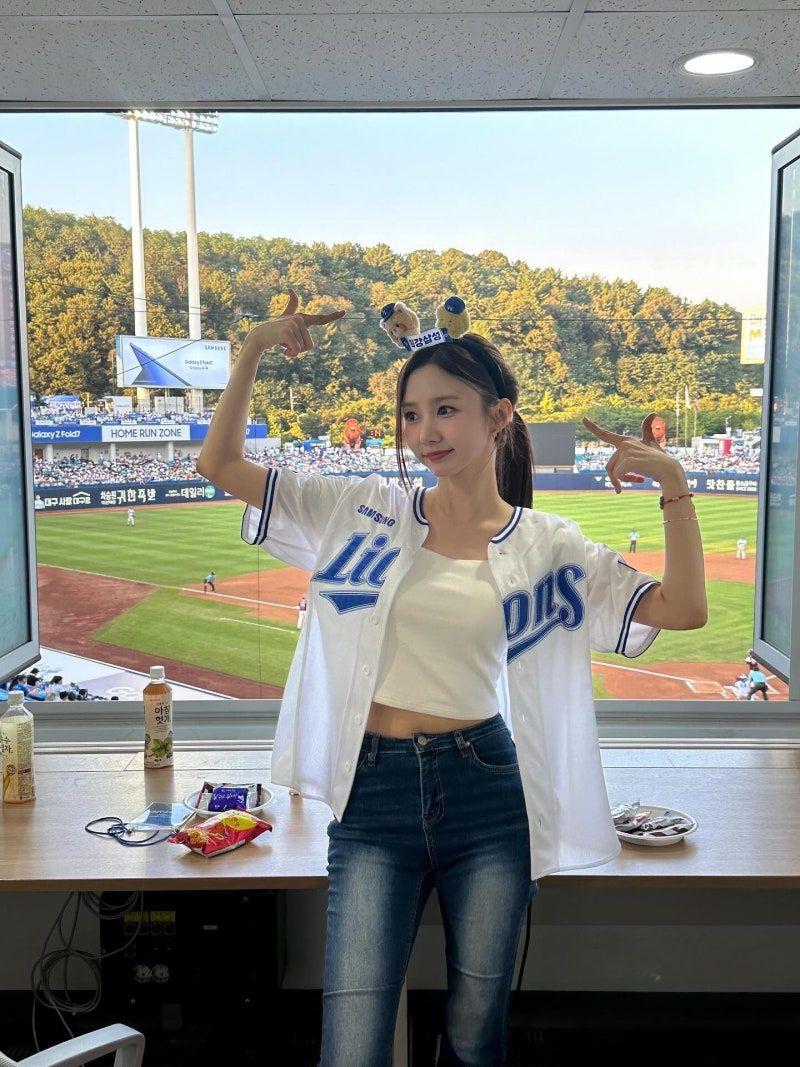윤수빈 아나운서 슬랜더