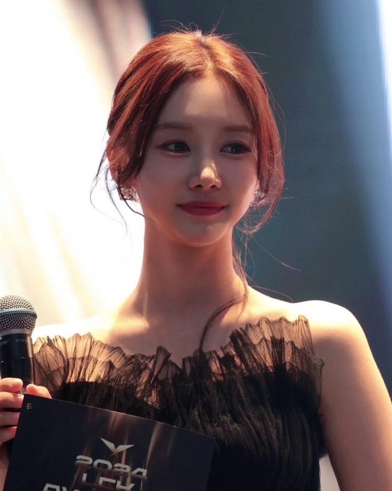 윤수빈 아나운서 슬랜더