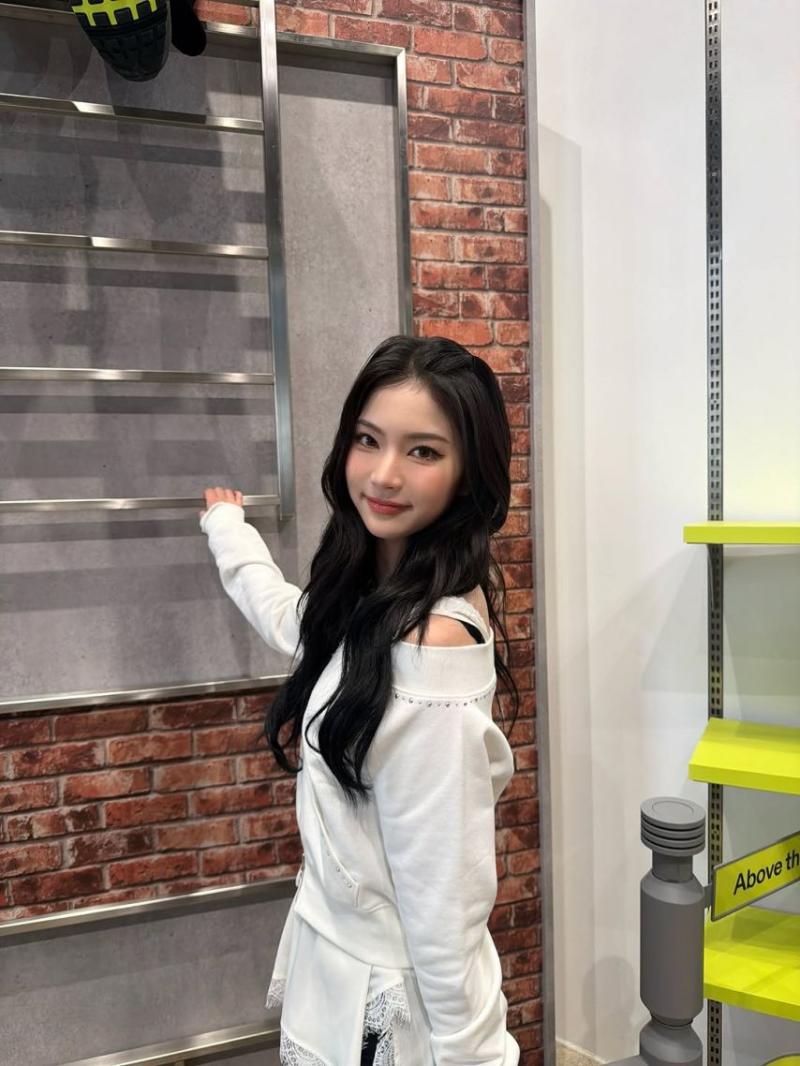 STAYC (스테이씨) 아이사