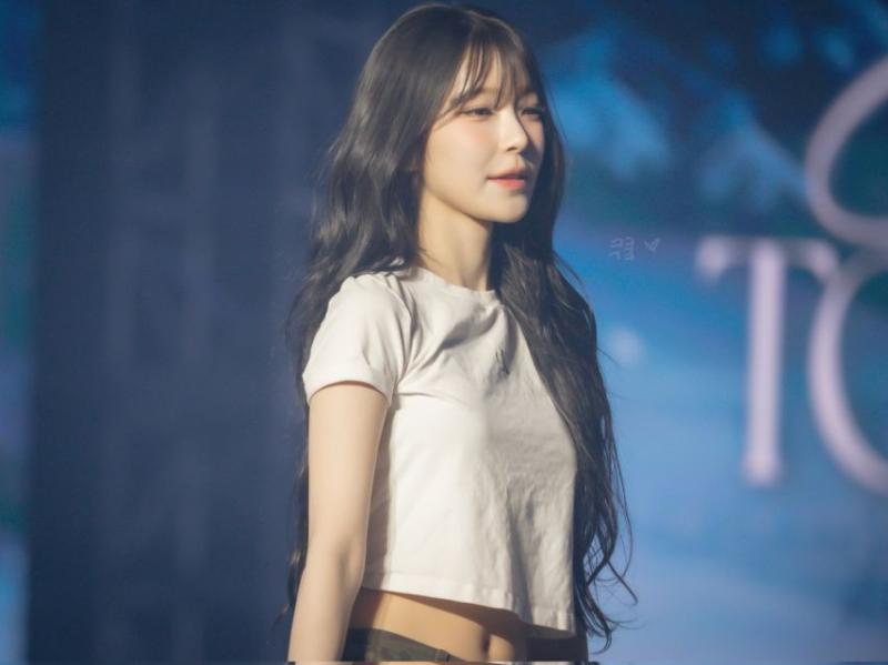 프로미스나인 백지헌