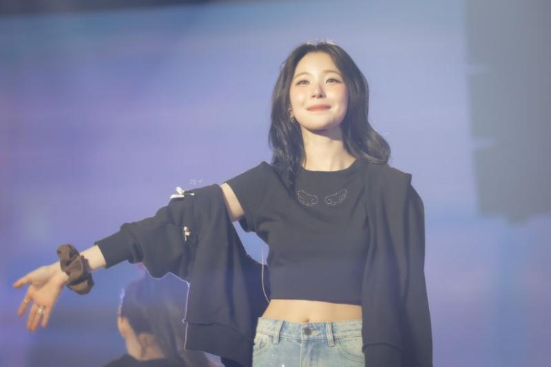 프로미스나인 백지헌