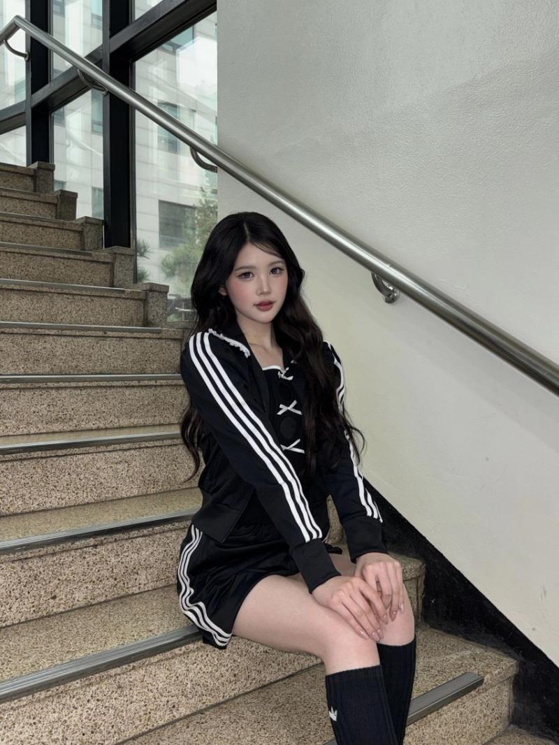 하츠투하츠 에이나