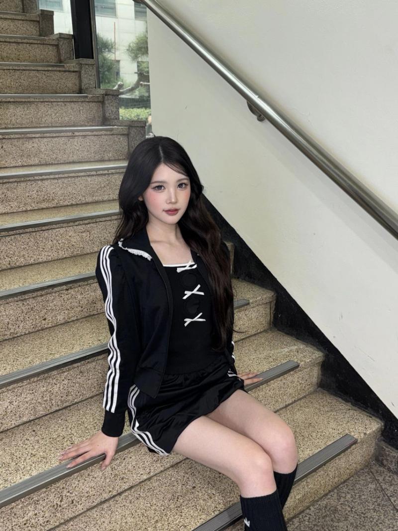 하츠투하츠 에이나