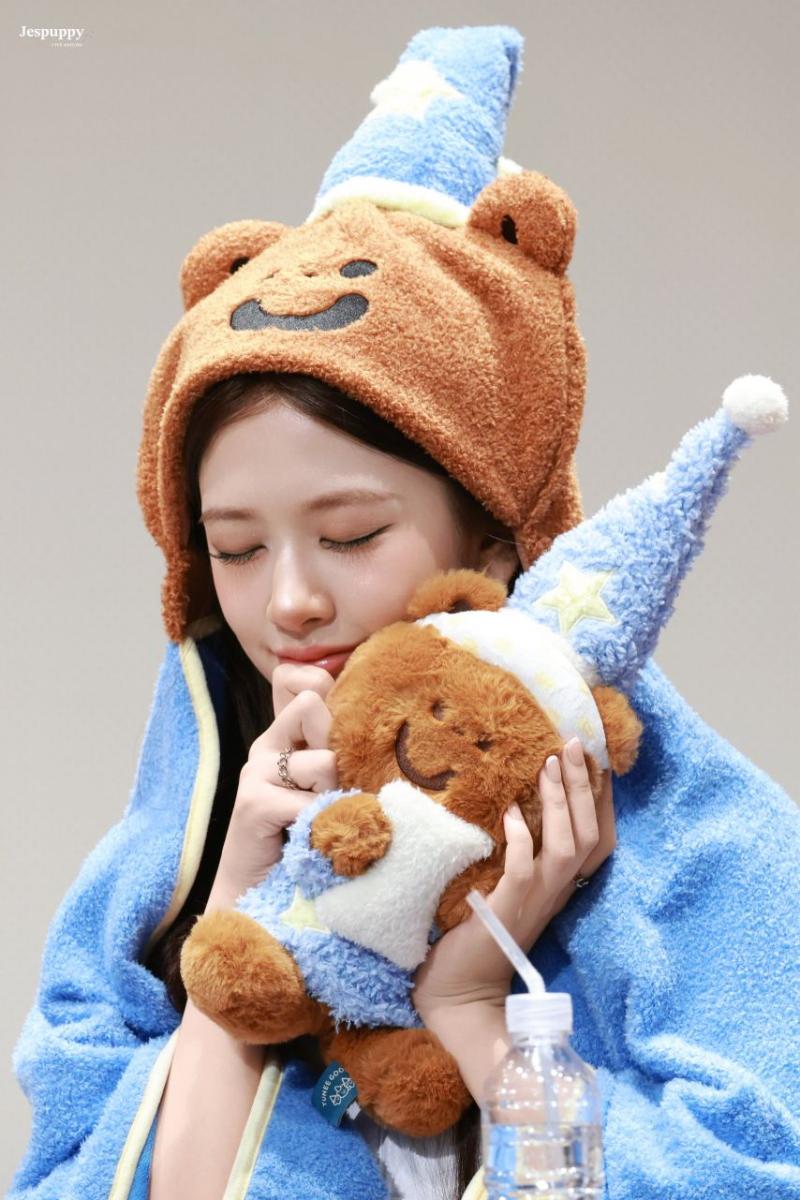 아이브 안유진