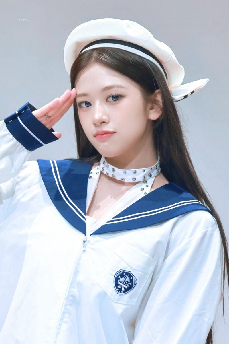 아이브 안유진