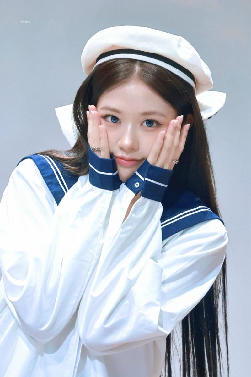 아이브 안유진