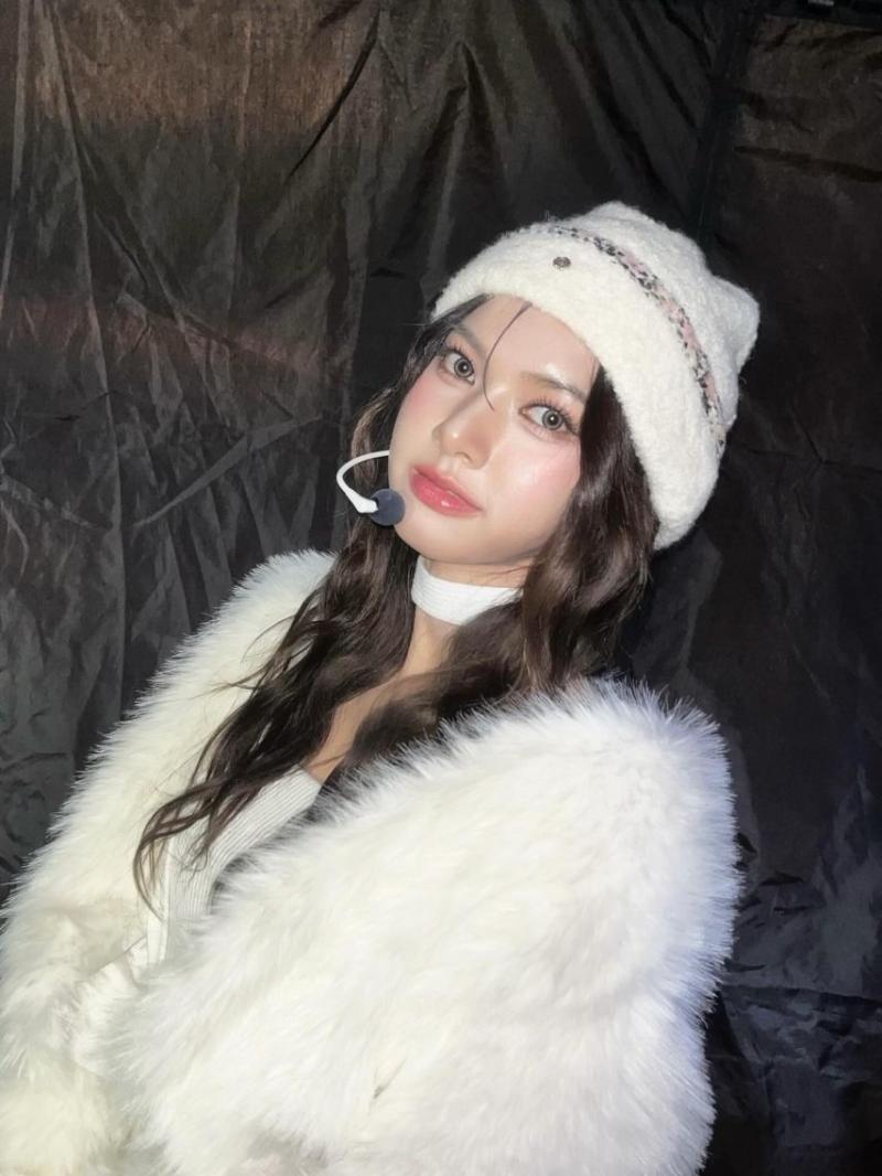 세이마이네임 메이, 카니