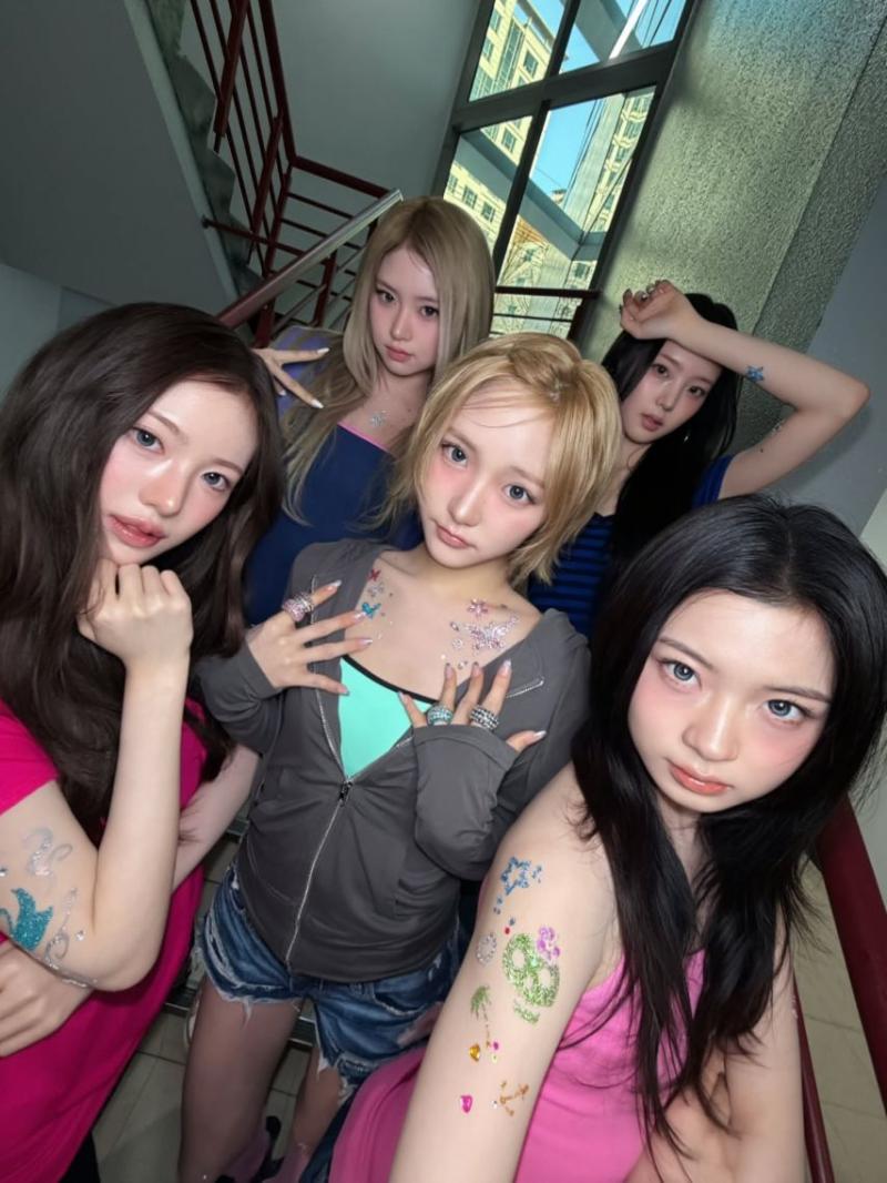 ŰŰ