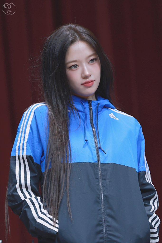 아이브 안유진