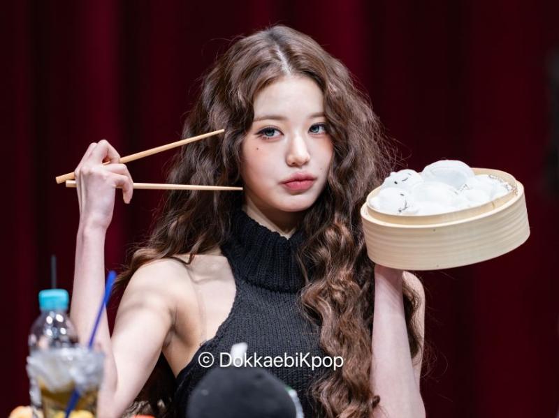 장원영 260308 팬사인회