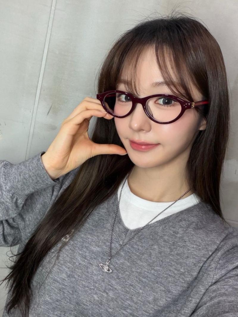 나나 WOOAH우아 릴스 등 010309 생일 | 우연 소라 루시 민서