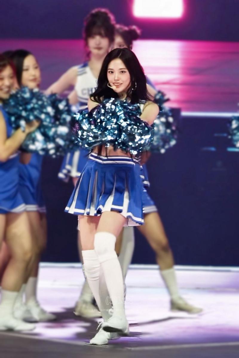 아이브 안유진