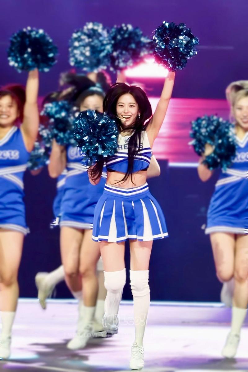 아이브 안유진