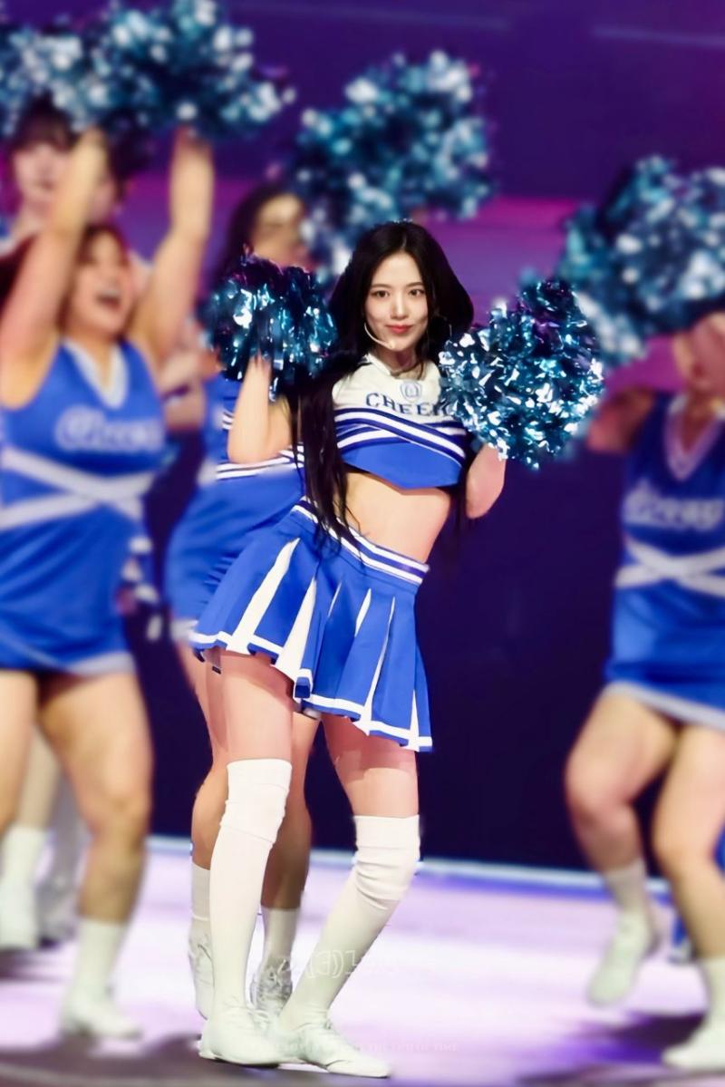 아이브 안유진