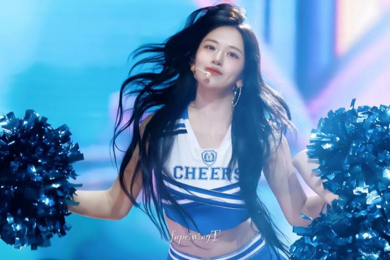 아이브 안유진
