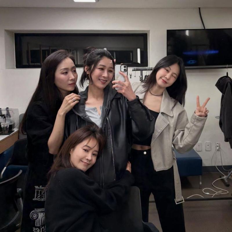 유리 소녀시대 인별 with 정우연 김려원 이경미 한지은 The WASP