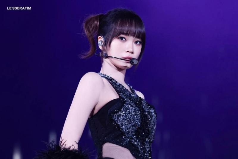 LE SSERAFIM (르세라핌) 김채원