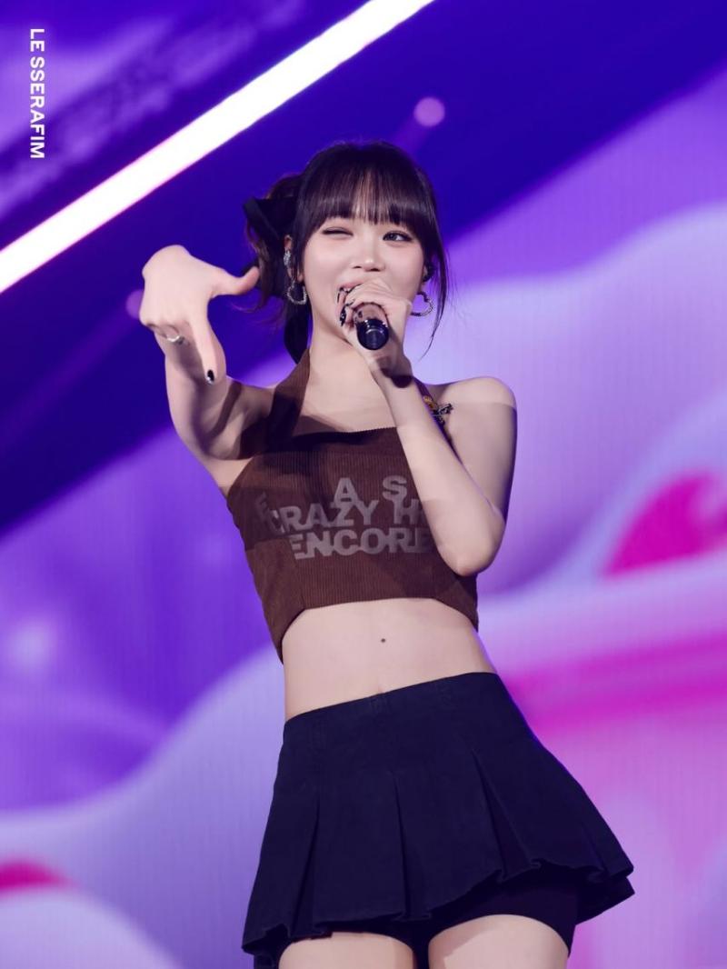 LE SSERAFIM (르세라핌) 김채원