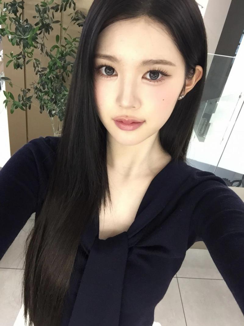 하츠투하츠 에이나