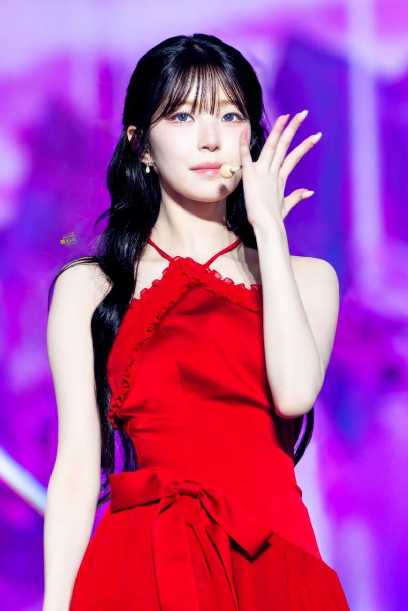 프로미스나인 백지헌