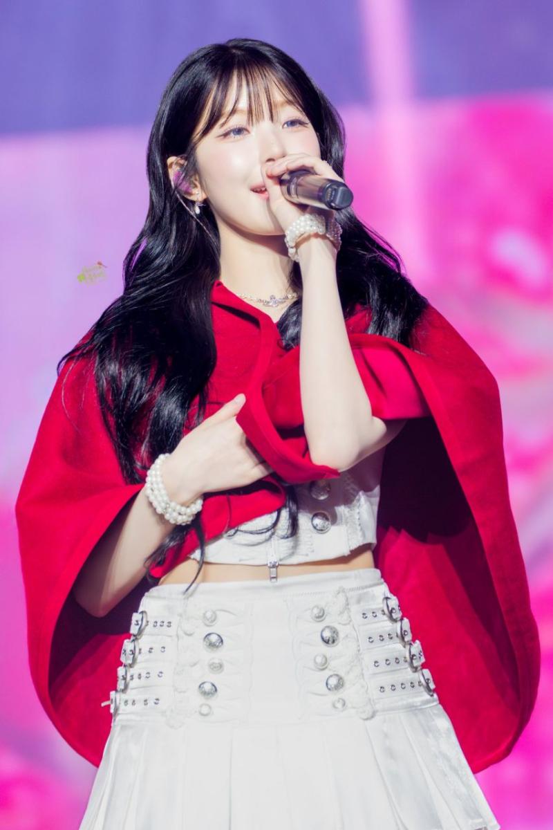 프로미스나인 백지헌