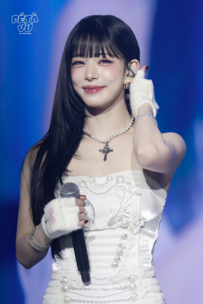 프로미스나인 이채영
