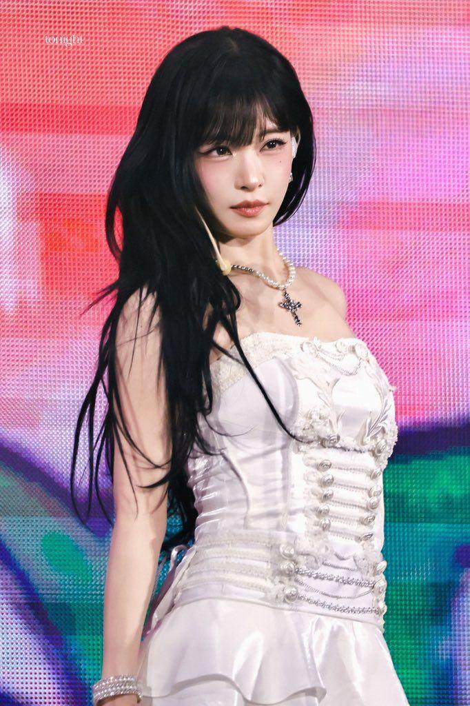 프로미스나인 이채영