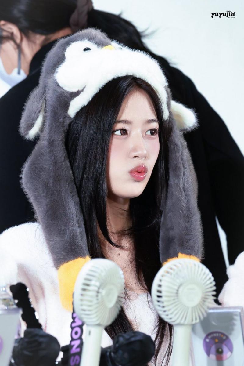 아이브 안유진