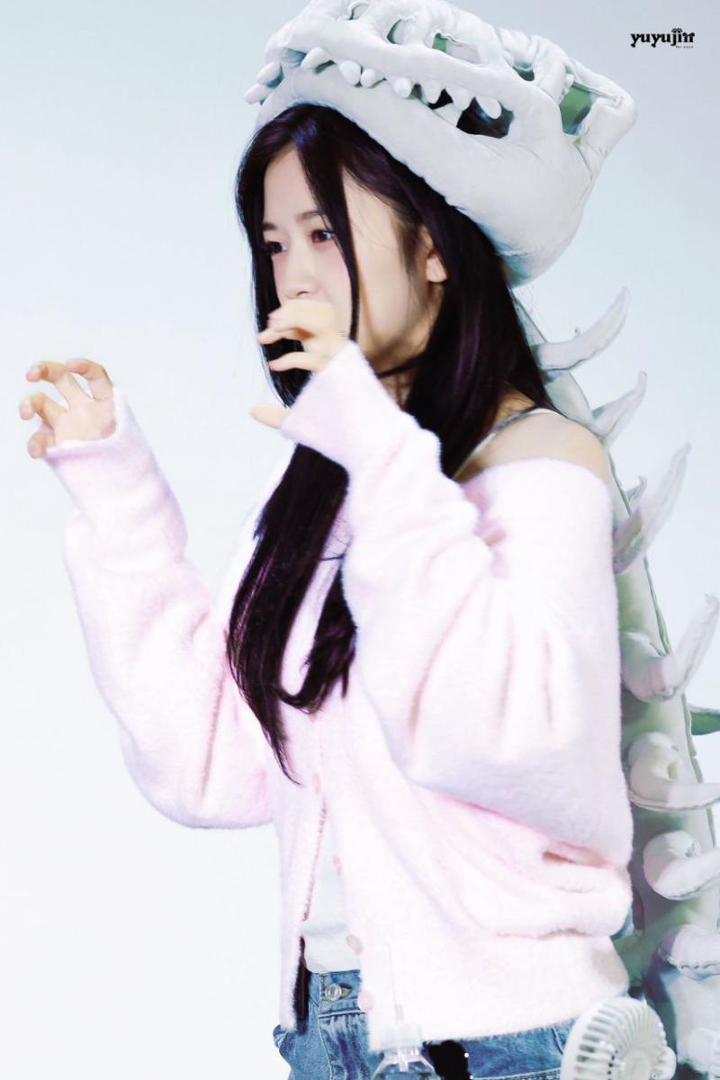 아이브 안유진