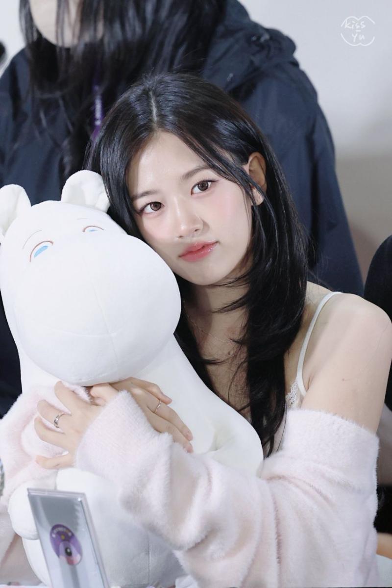 아이브 안유진