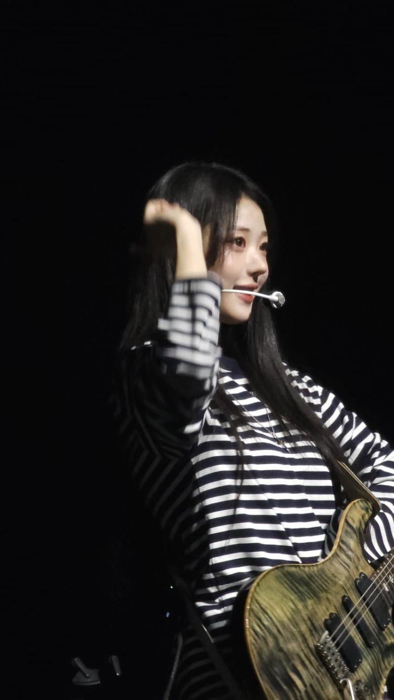 QWER 히나