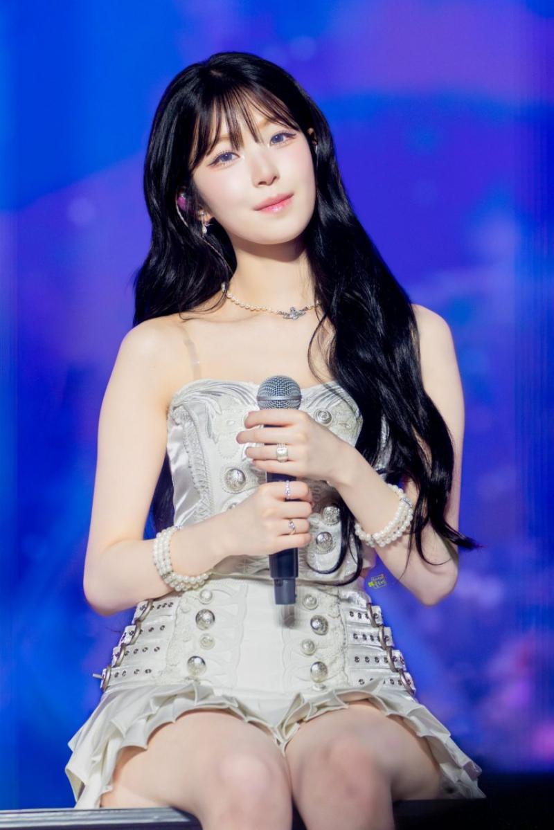 프로미스나인 백지헌