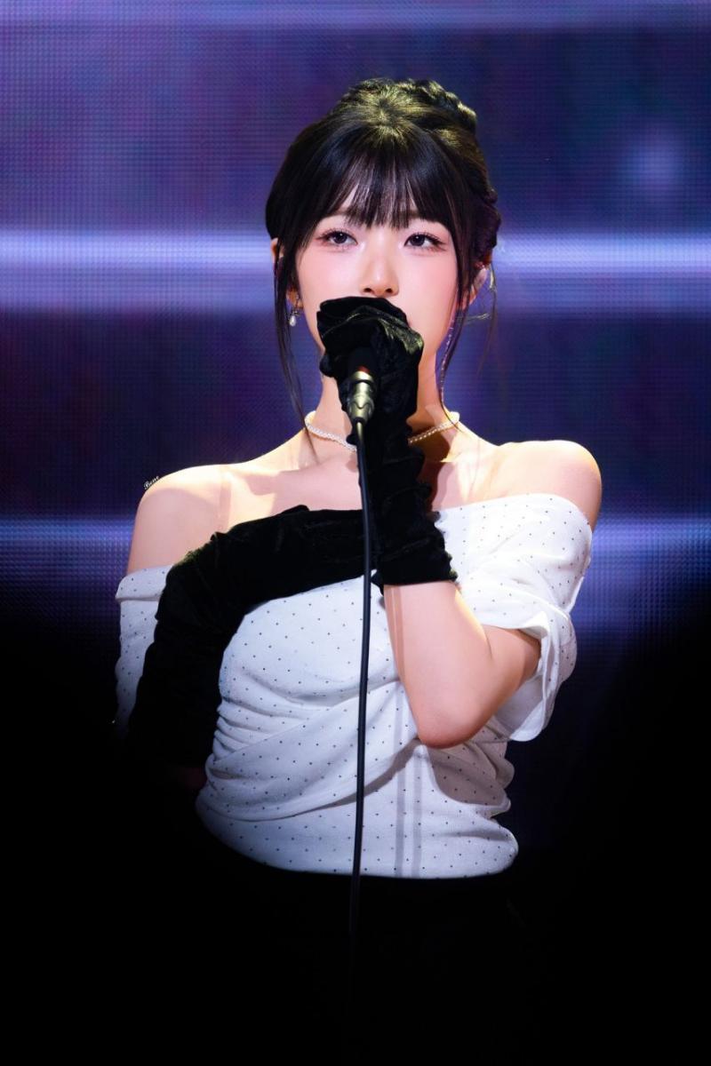 프로미스나인 백지헌