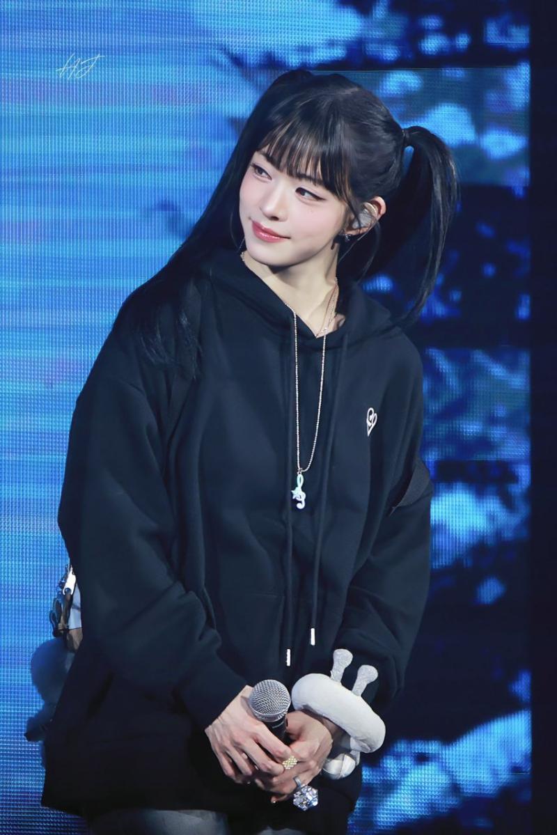 프로미스나인 이채영