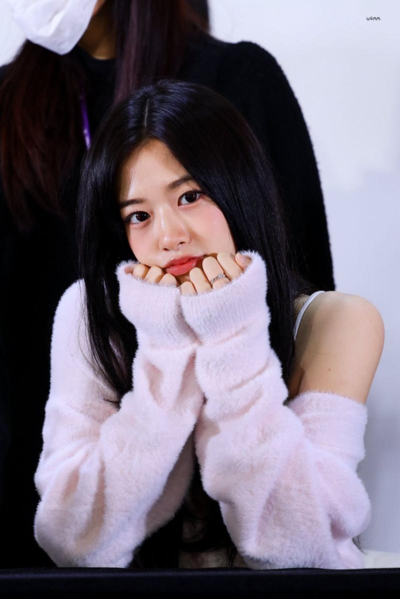 아이브 안유진